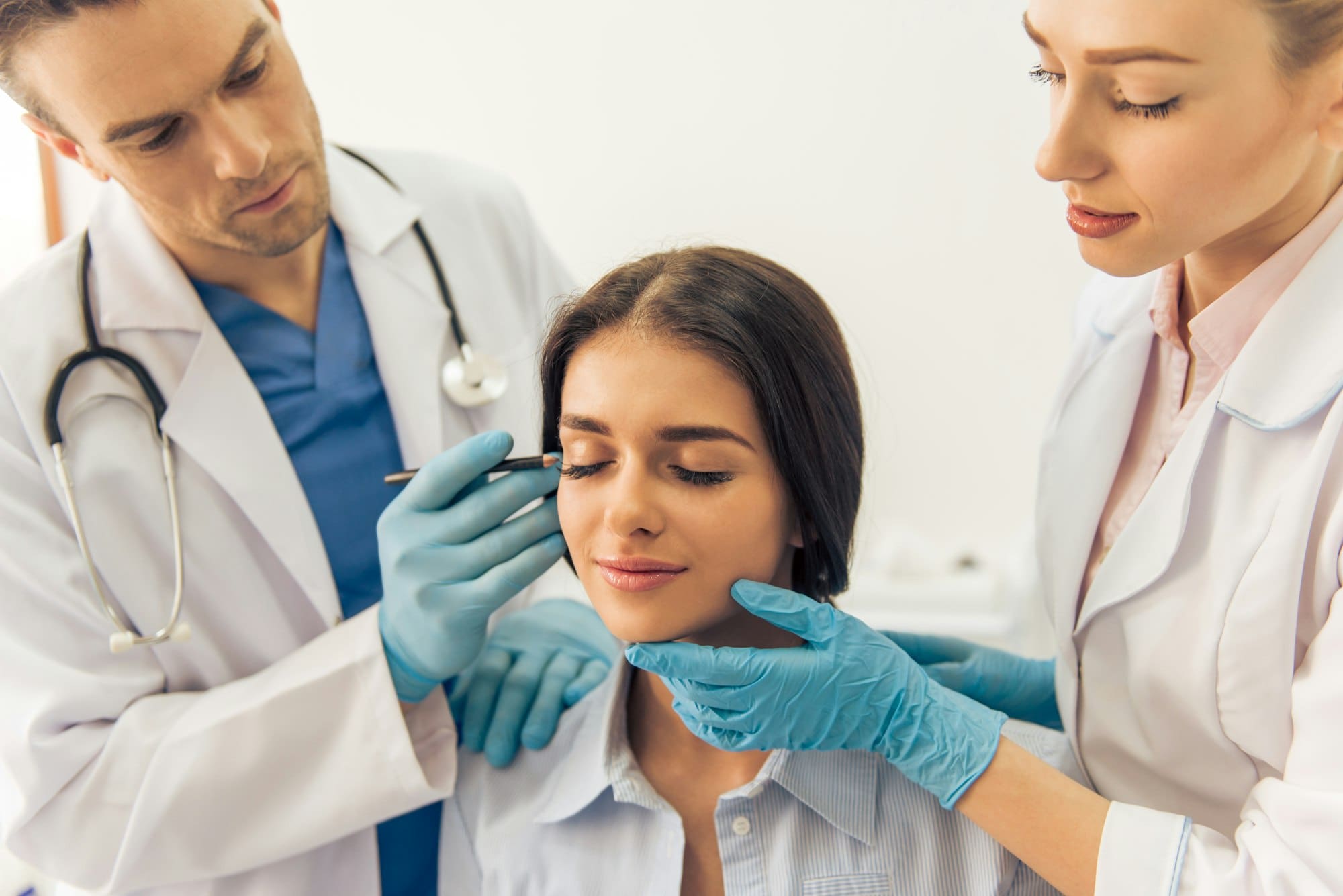 The Ultimate Guide to Choosing the Right Plastic Surgeon in San Diego
